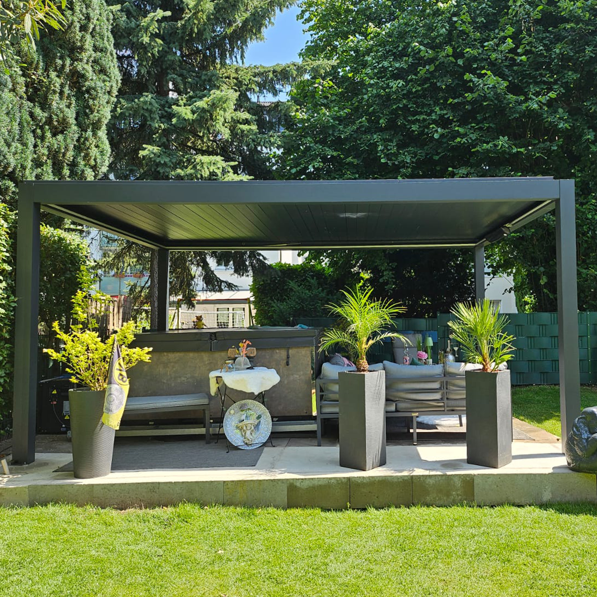 EGHUUN Pergola Mezzo, Louvered Roof, Electric and Remote Controlled - Image 2