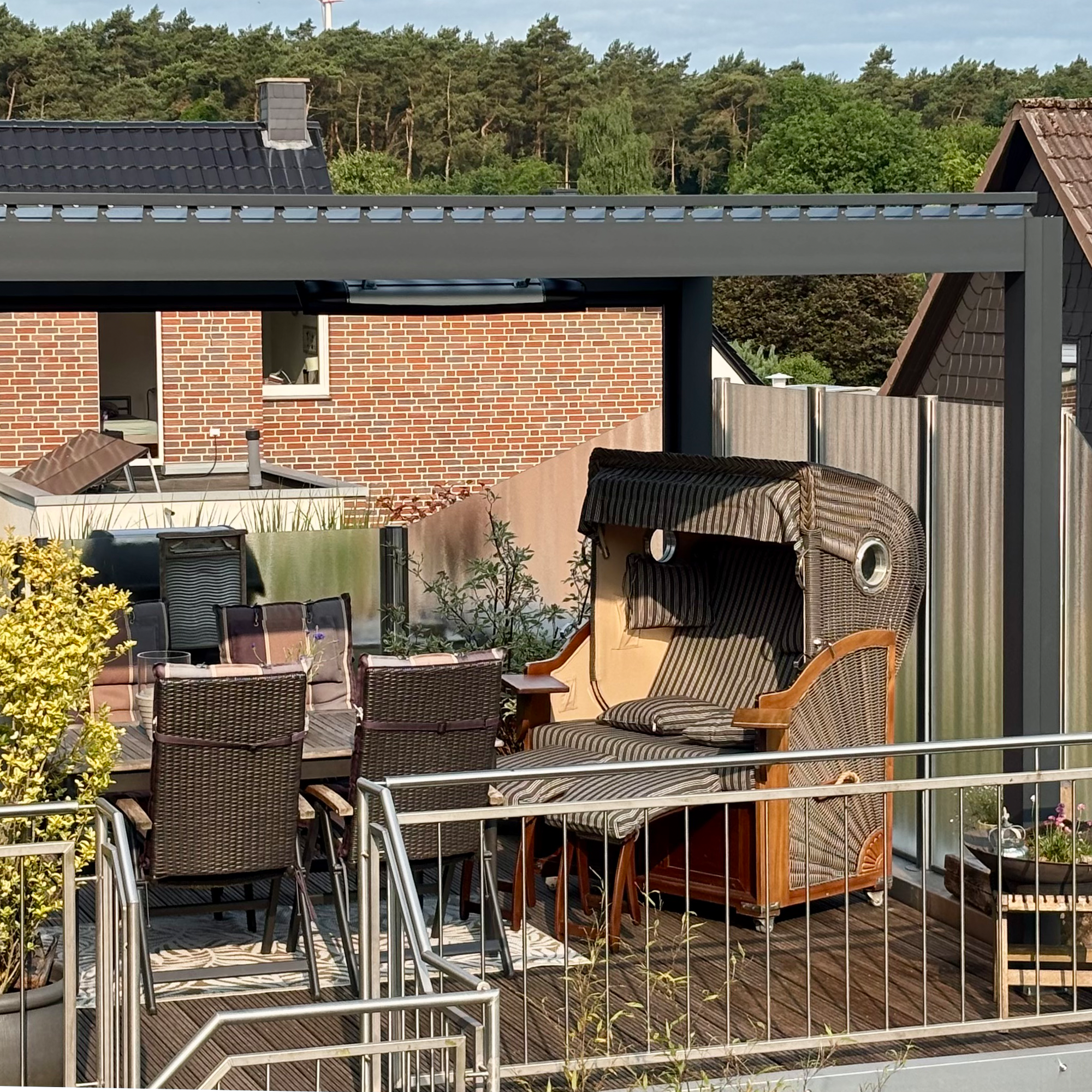 EGHUUN Pergola Mezzo, Louvered Roof, Electric and Remote Controlled - Image 4