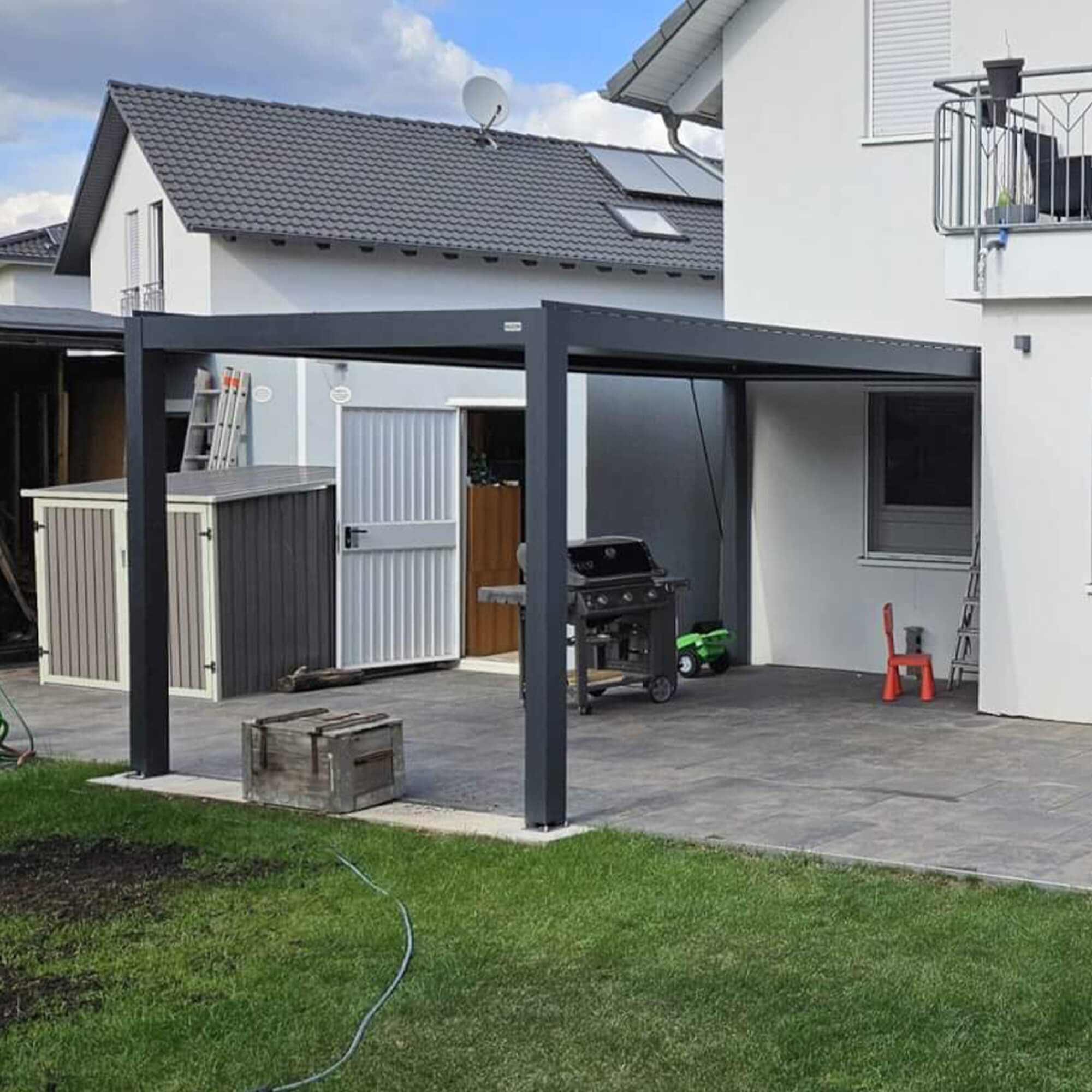 EGHUUN Pergola Piano, Louvered Roof, Manual Control (Crank) - Image 4